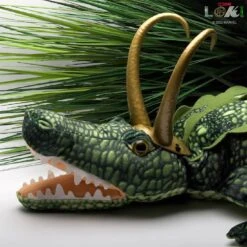 Marvel's Loki Limited Edition Replica Set - Exclusive 20 Marvel's Loki Limited Edition Replica Set - Exclusive -Television Action Figures Shop 13438094 1924971565323567